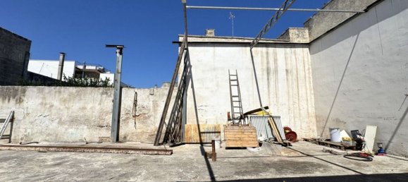 3 bedrooms House in Surbo, Italy No. 353896 27