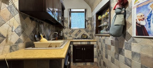 3 bedrooms House in Surbo, Italy No. 353896 9