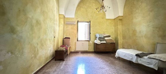 3 bedrooms House in Surbo, Italy No. 353896 3