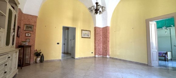 3 bedrooms House in Surbo, Italy No. 353896 31