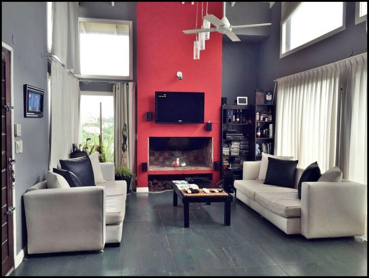 2 bedrooms House in Mar del Plata, Argentina No. 86585