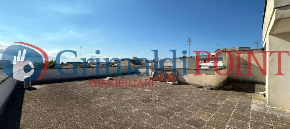 521m² Office in Trepuzzi, Italy No. 57734 11