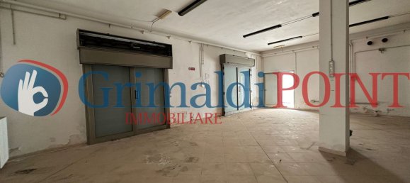 521m² Office in Trepuzzi, Italy No. 57734 18