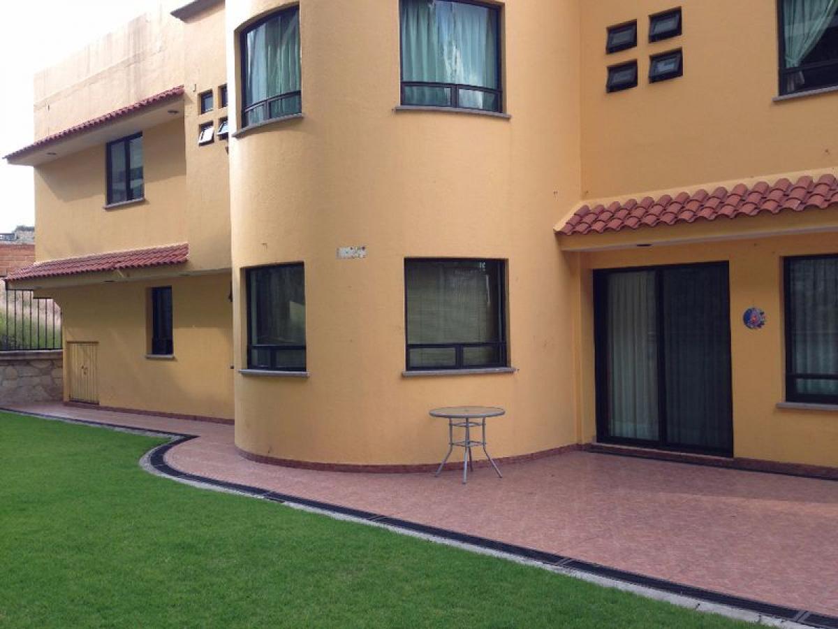 4 bedrooms House in Naucalpan de Juarez, Mexico No. 223990