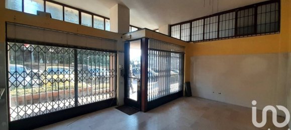 1 room Commercial property in Lecco, Italy No. 210846 2