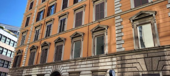 130m² Office in Rome, Italy No. 221806 2
