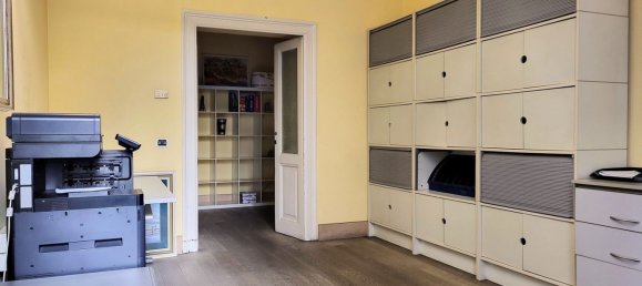 130m² Office in Rome, Italy No. 221806 10