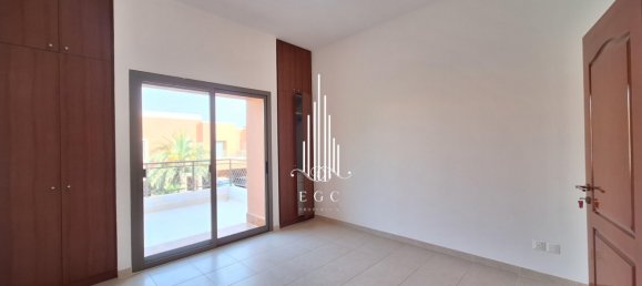 4 chambres Villa à Abu Dhabi Gate City, UAE No. 39172 15