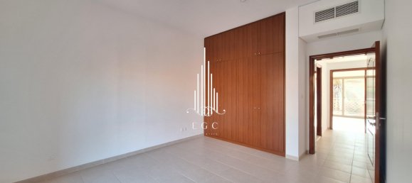 4 chambres Villa à Abu Dhabi Gate City, UAE No. 39172 6