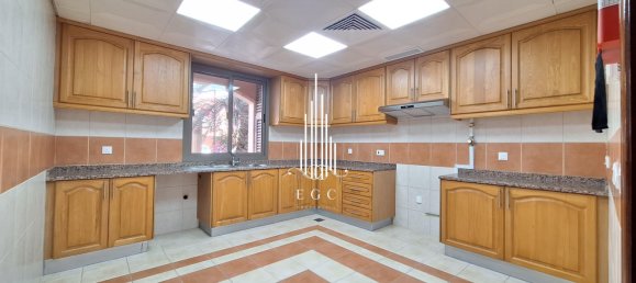 4 chambres Villa à Abu Dhabi Gate City, UAE No. 39172 5