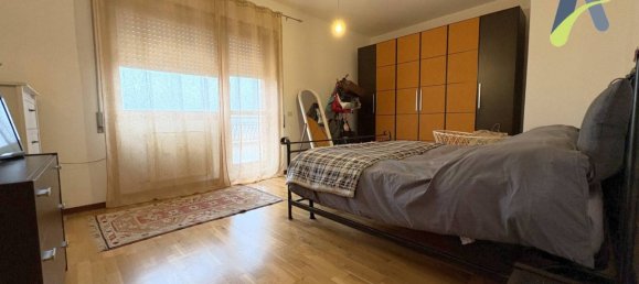 3 Schlafzimmer Wohnung in Venice, Italy, Nr. 53818 12
