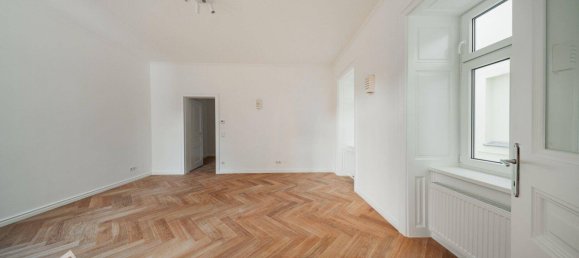 2 rooms Apartment in Neubau, Austria No. 161347 3