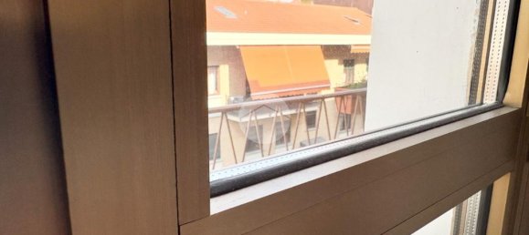 2 bedrooms Apartment in Turin, Italy No. 57338 16