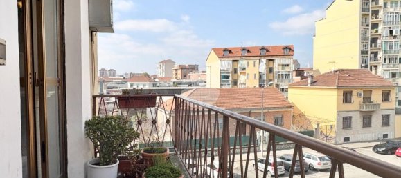 2 bedrooms Apartment in Turin, Italy No. 57338 14