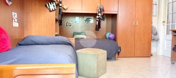 2 bedrooms Apartment in Turin, Italy No. 57338 10