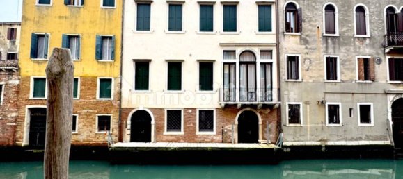 3 bedrooms Apartment in Venice, Italy No. 112723 5