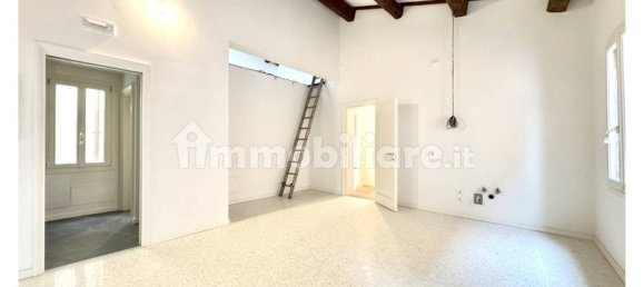3 bedrooms Apartment in Venice, Italy No. 112723 4
