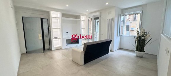 2 bedrooms Apartment in Rimini, Italy No. 304036 2