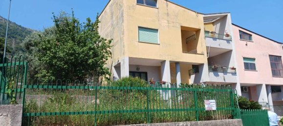 5غرفة منزل في San Mango Piemonte, Italy رقم 105881 4