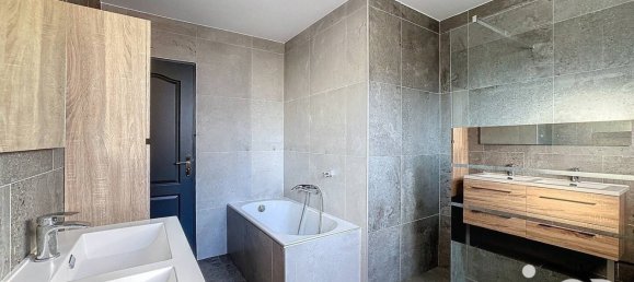 3 bedrooms House in Vittel, France No. 43378 7