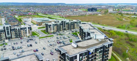 2 bedrooms Condo in Milton, Canada No. 820 2