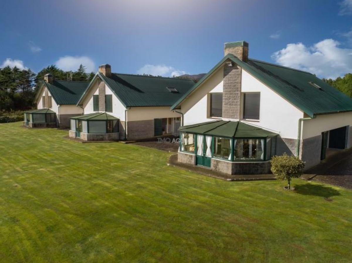 4 bedrooms Villa in Santa Cruz, Portugal No. 1479