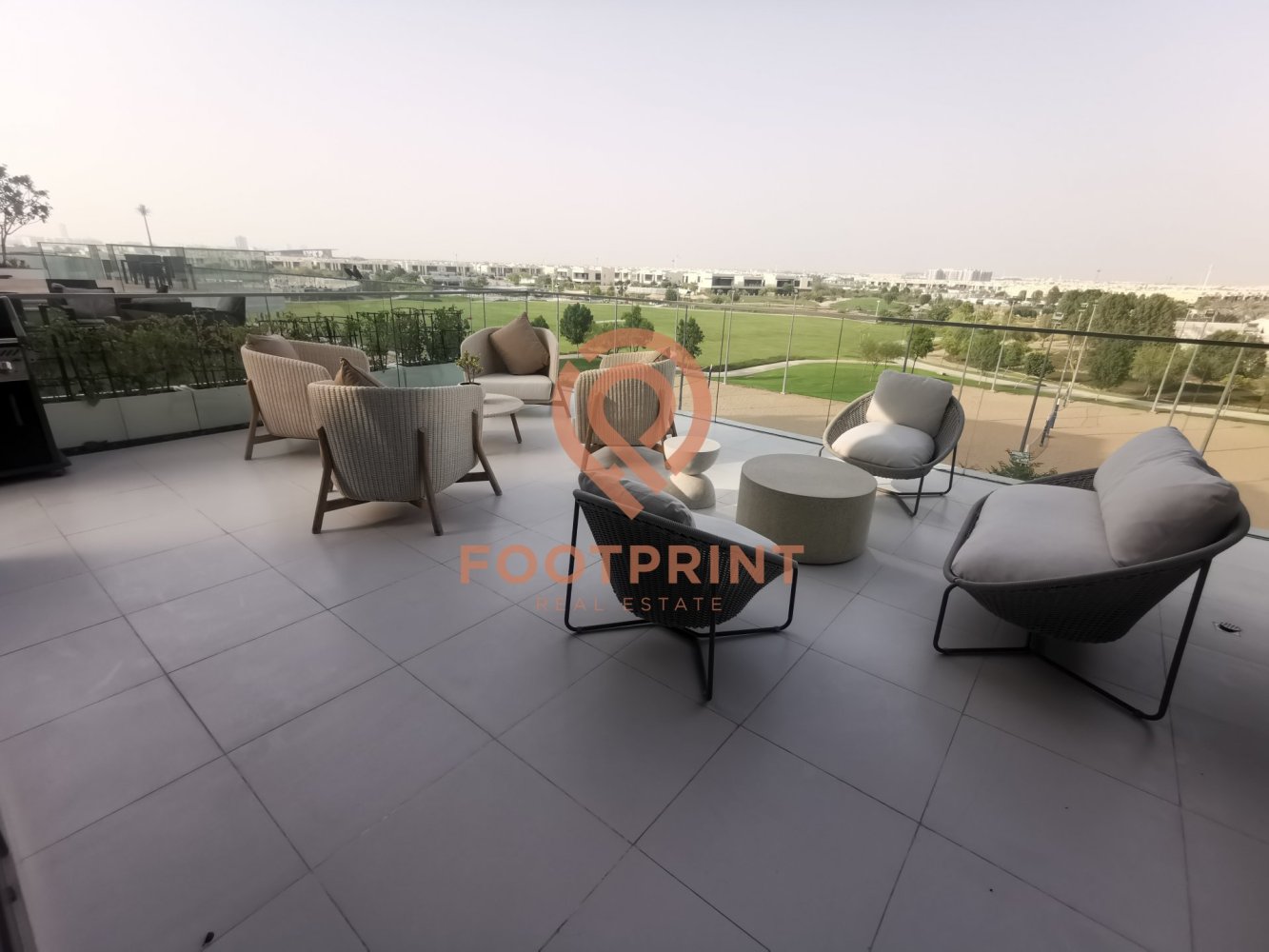 2 bedrooms Apartment in Dubai, UAE No. 24404