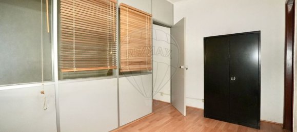 79m² Warehouse in Vila Franca de Xira, Portugal No. 83767 10