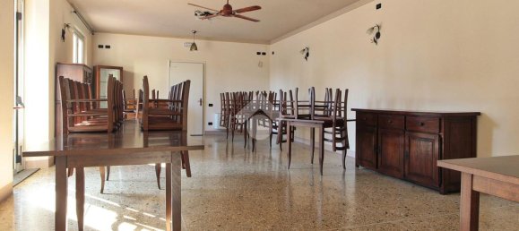 3 bedrooms House in Udine, Italy No. 141455 12