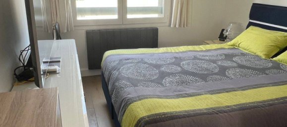 Квартира с 3 спальнями в Курбевуа, Франция № 333940 13