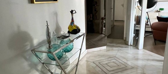 Квартира с 3 спальнями в Курбевуа, Франция № 333940 2