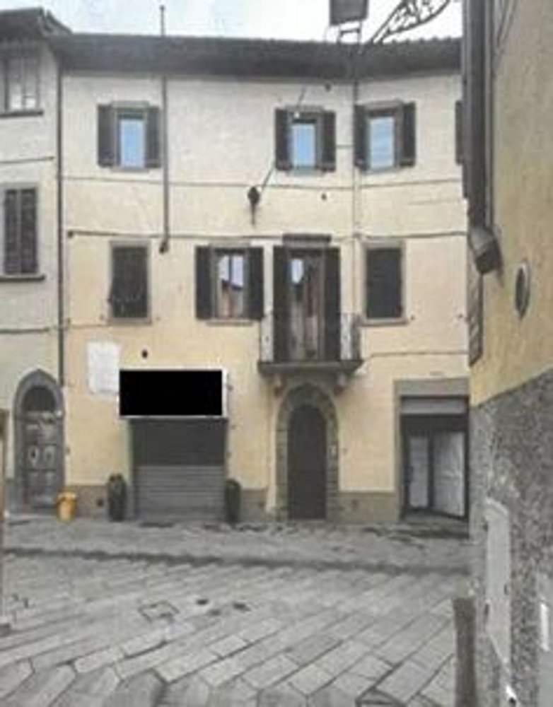 Apartamento de 3 habitaciónes en Borgo San Lorenzo, Italy No. 98513