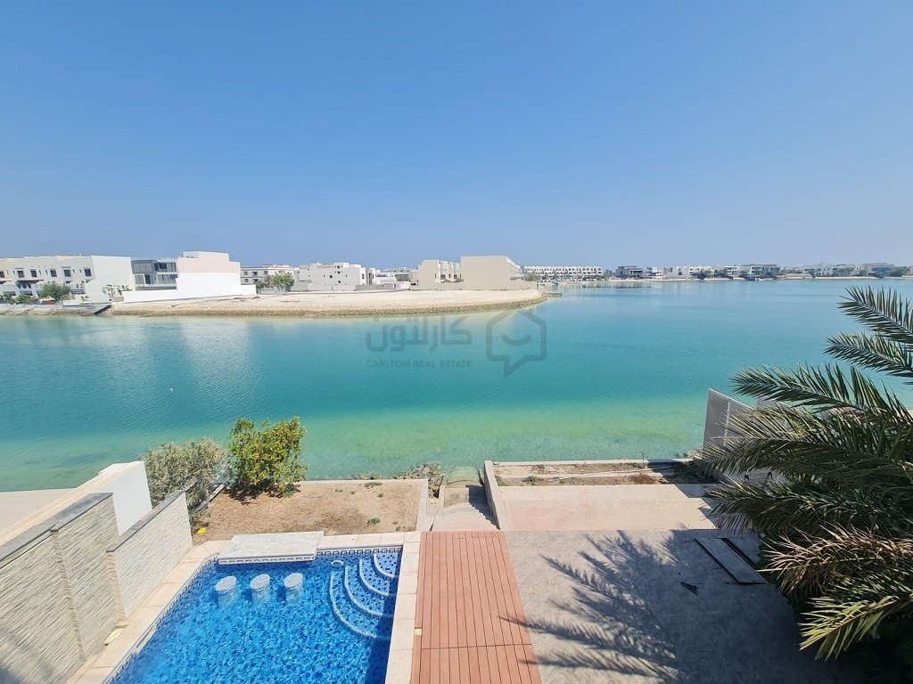 8 bedrooms Villa in Amwaj Islands, Bahrain No. 792