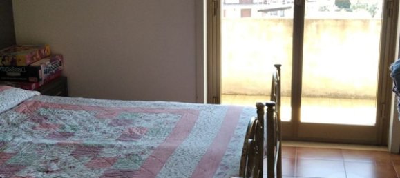 6 rooms Apartment in Giarre, Italy No. 278863 4