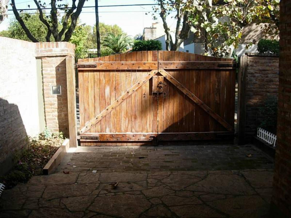 3 bedrooms House in Vicente Lopez, Argentina No. 53955