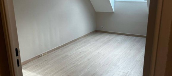 3 غرف نوم منزل ذو طابقين في Emerainville, France رقم 329908 5