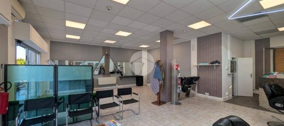 2-Zimmer Gewerbliche Immobilie in Montichiari, Italy, Nr. 273622 9