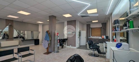 2-Zimmer Gewerbliche Immobilie in Montichiari, Italy, Nr. 273622 6