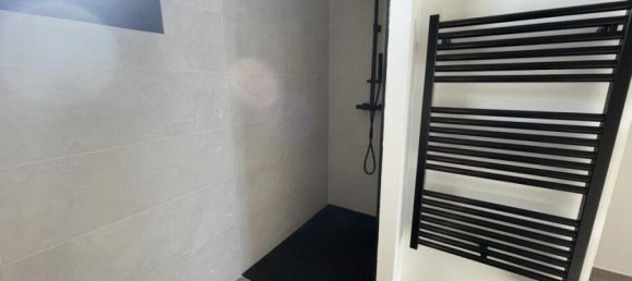 3 Schlafzimmer Haus in Pont-de-Cheruy, France, Nr. 341499 3