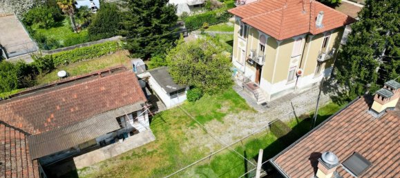 Villa de 4 habitaciónes en Cavaria con Premezzo, Italy No. 124075 4