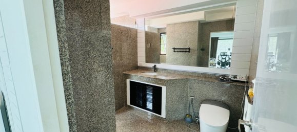 8 bedrooms House in Pattaya, Thailand No. 65235 16