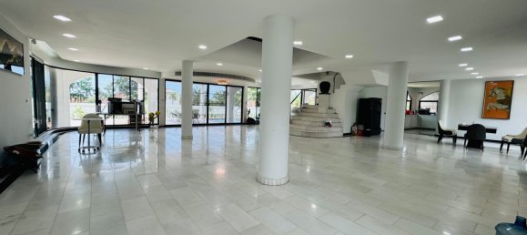 8 bedrooms House in Pattaya, Thailand No. 65235 2