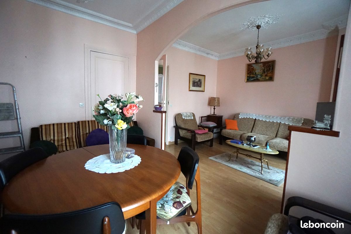 1 bedroom Apartment in Aulnay-sous-Bois, France No. 144321