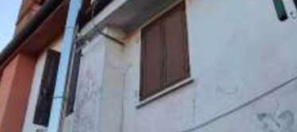 5 bedrooms House in Zero Branco, Italy No. 352933 8