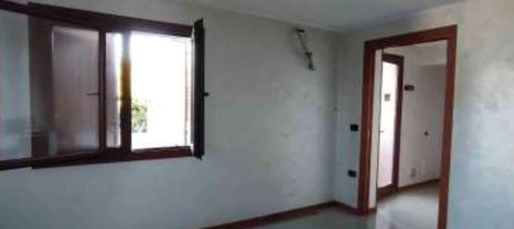 5 bedrooms House in Zero Branco, Italy No. 352933 16