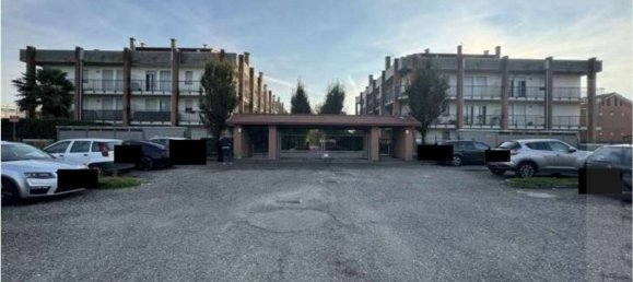 Apartamento de 3 divisões em Cardano al Campo, Italy N.º 3233 7