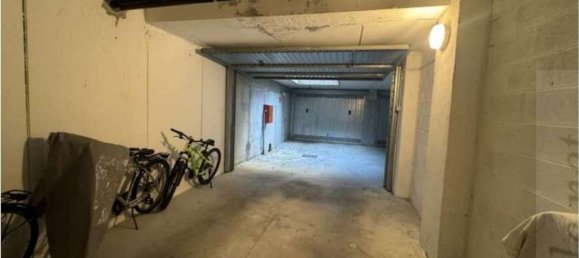 Apartamento de 3 divisões em Cardano al Campo, Italy N.º 3233 23