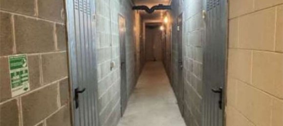 Apartamento de 3 divisões em Cardano al Campo, Italy N.º 3233 25