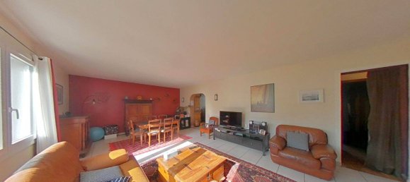 3 Schlafzimmer Haus in Carrieres-sur-Seine, France, Nr. 176742 2