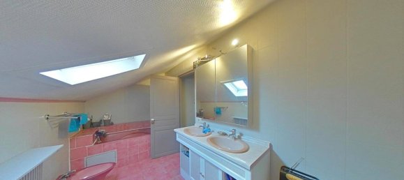 3 Schlafzimmer Haus in Carrieres-sur-Seine, France, Nr. 176742 9